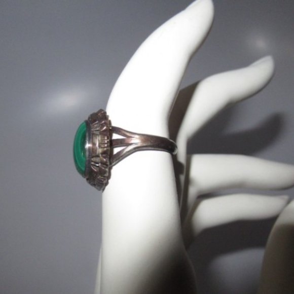 Vintage Native American Sterling Silver Green Malachite Ring 8 - Picture 4 of 12